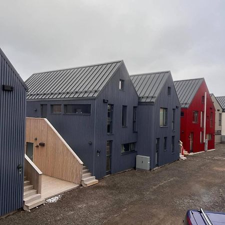 Stilren Leilighet I Henningsvaer Exterior foto