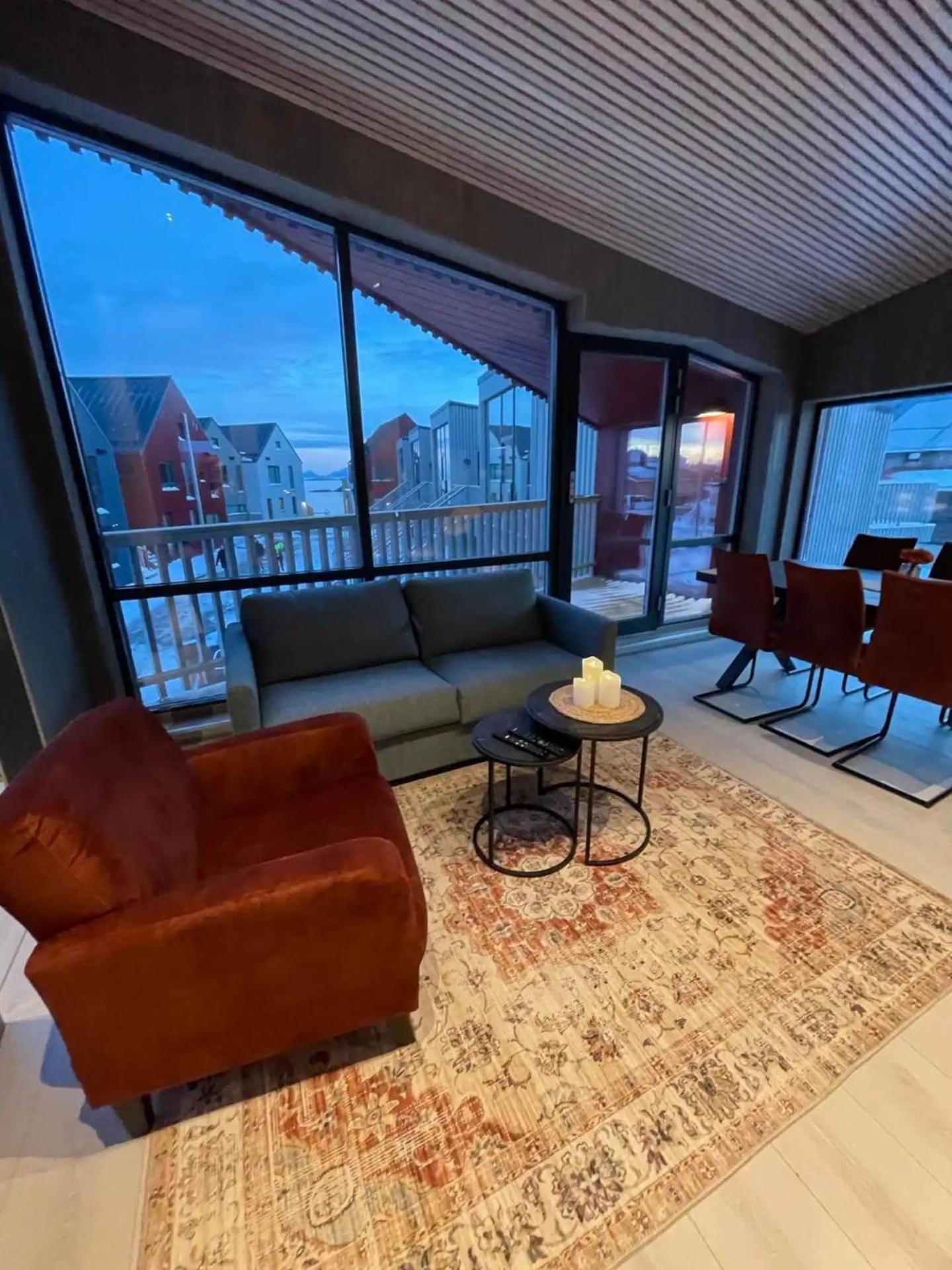 Stilren Leilighet I Henningsvaer Exterior foto